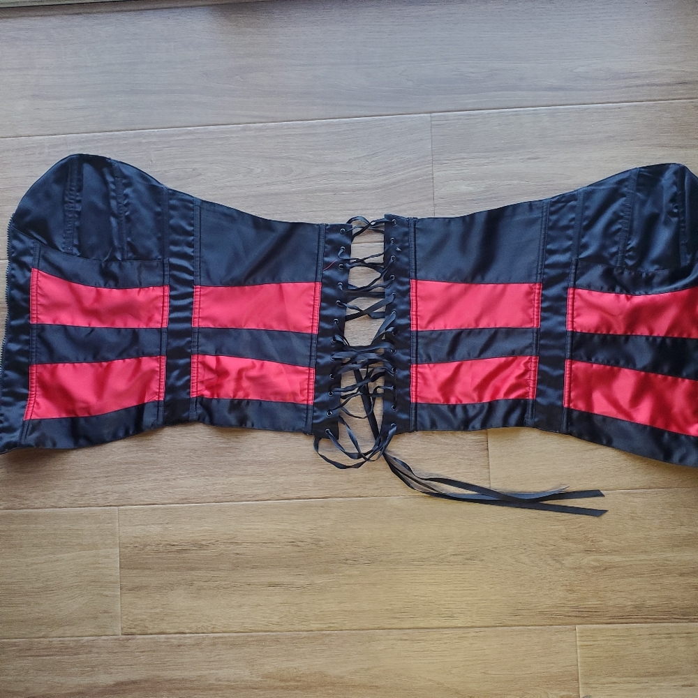 Shirley Of Hollywood Women's Plus-Size Satin Reversible Corset Top - Picture 4 of 7